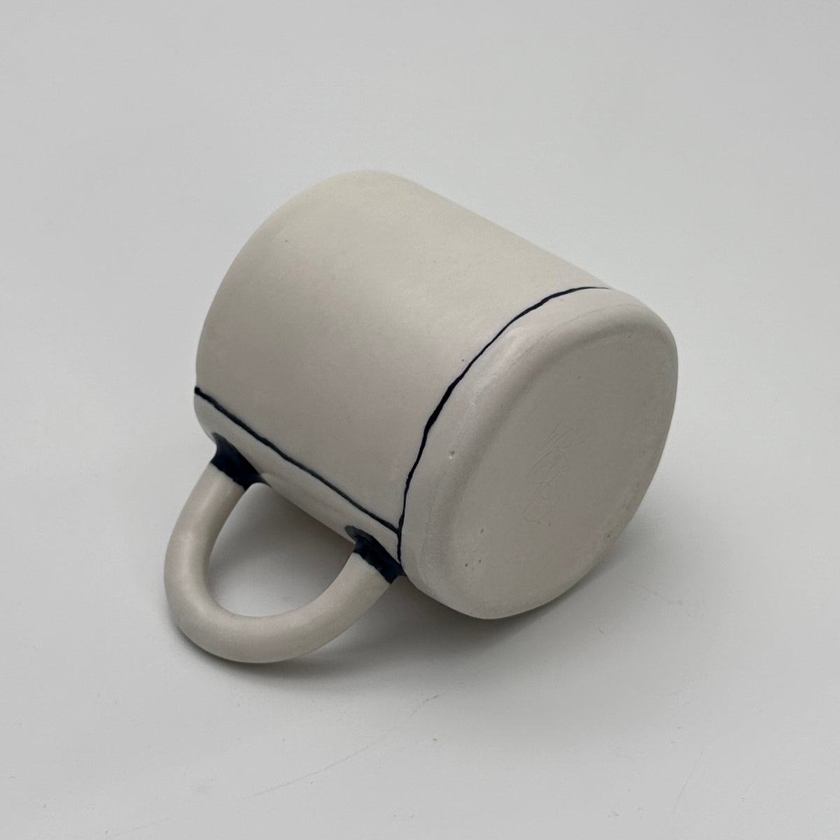 Minimalist Porcelain Mug 04