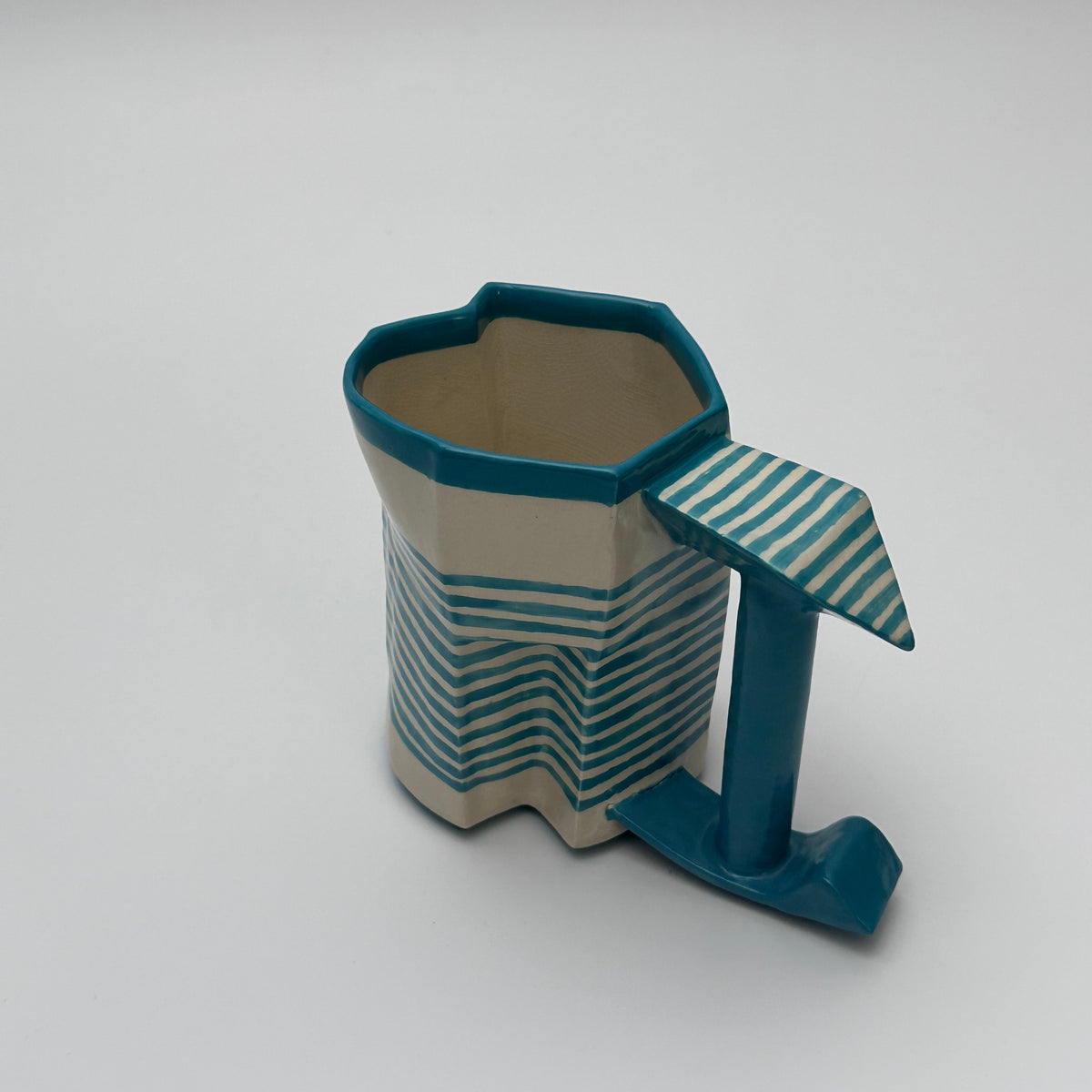 Sculptural Ceramic Mug 01